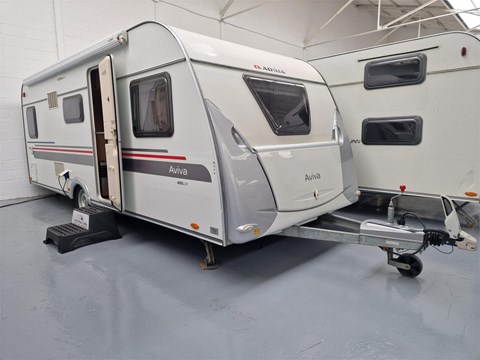 ADRIA 3 AMBIENTES CON AIRE, MOVER Y PLACA SOLAR [vendida]