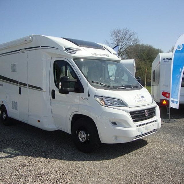 AUTOCARAVANA 5 PLAZAS - SEMINUEVA - FULL EQUIPADA Y FINANCIACIÓN [VENDIDA]