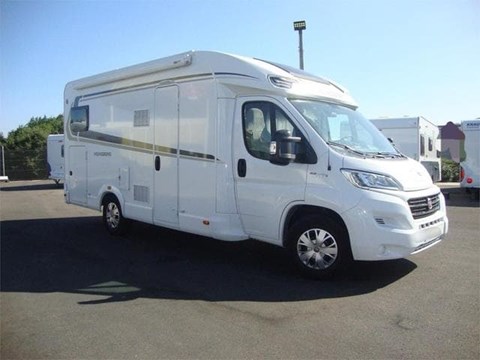 AUTOCARAVANA 5 PLAZAS - SEMINUEVA - FULL EXTRAS Y FINANCIACIÓN [vendida]