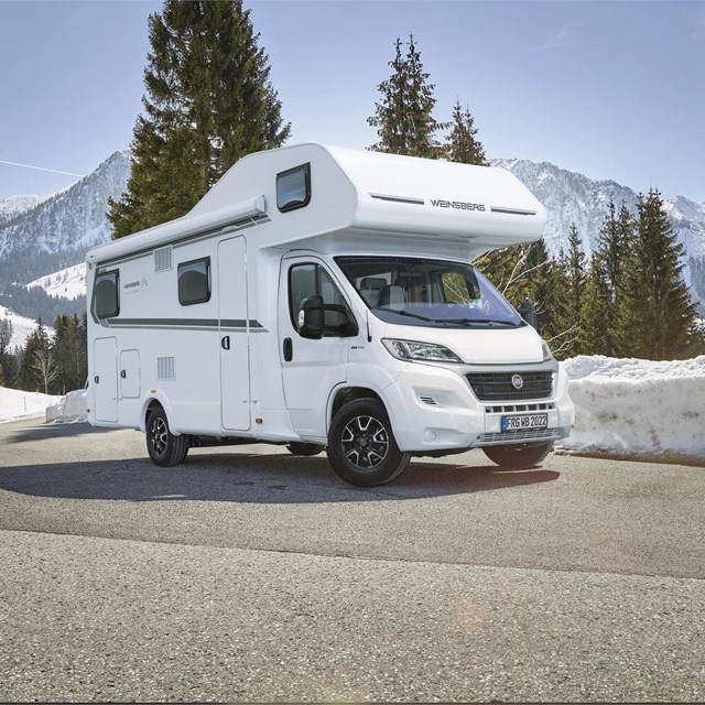AUTOCARAVANA CAPUCHINA WEINSBERG CARAHOME 650 DG