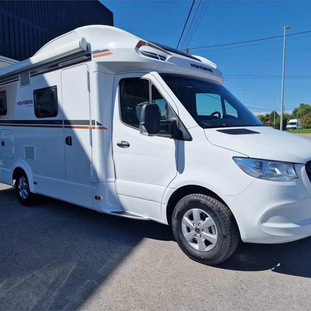 AUTOCARAVANA CARASUITE MB / 4 PLAZAS