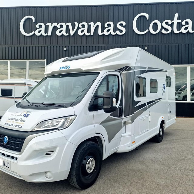 AUTOCARAVANA KNAUS CAMA ISLA 4 PLAZAS