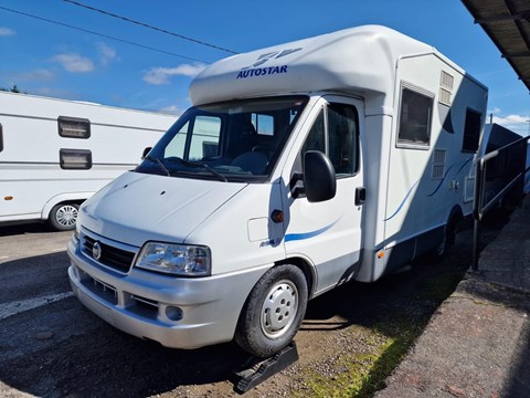 AUTOCARAVANA OCASION 2 PLAZAS [RESERVADA]