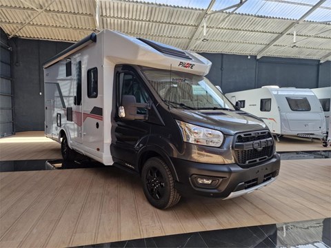 AUTOCARAVANA PILOTE ATLAS A690G - ENTREGA INMEDIATA [vendida]