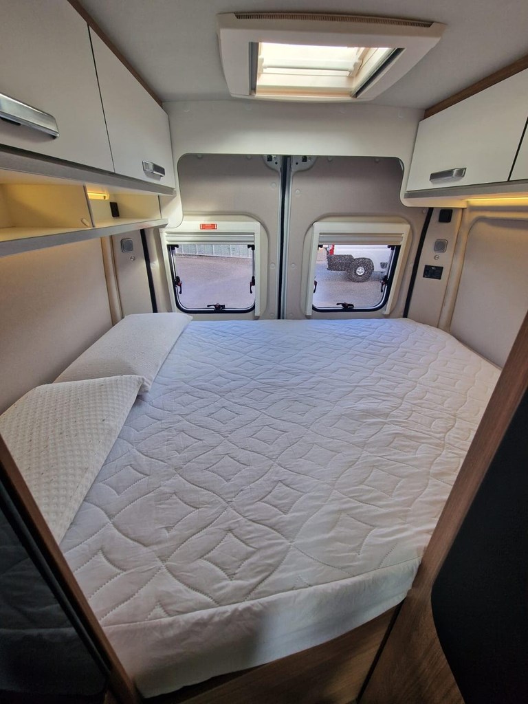 Foto 2 CAMPER 2 PLAZAS