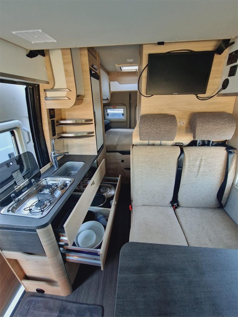 Foto 7 CAMPER 4/2 PLAZAS - KNAUS SOLUTION