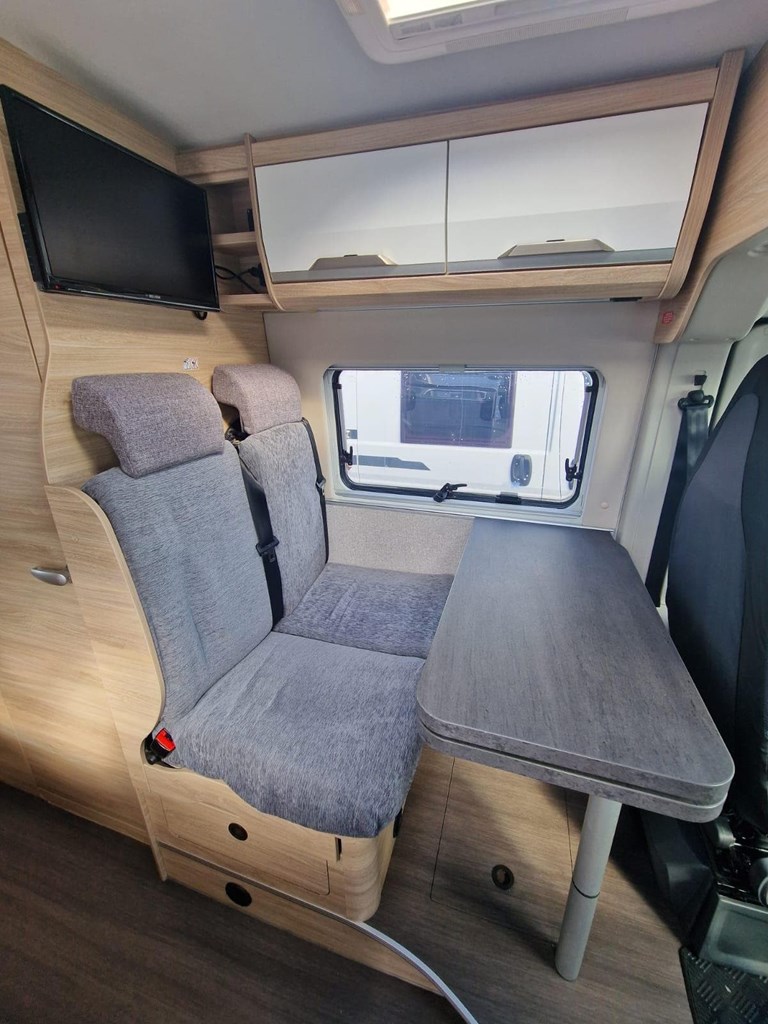 Foto 6 CAMPER STREET 2 PLAZAS