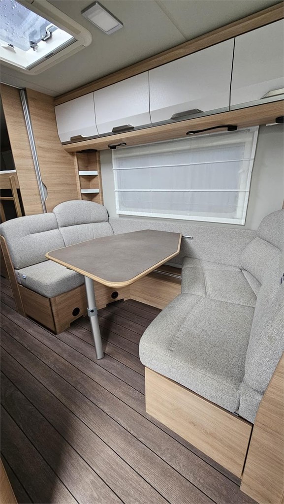 Foto 4 CARAVANA KNAUS SÜDWIND 580QS 60 ANIVERSARIO [VENDIDA]