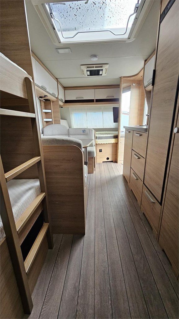 Foto 7 CARAVANA KNAUS SÜDWIND 580QS 60 ANIVERSARIO [VENDIDA]