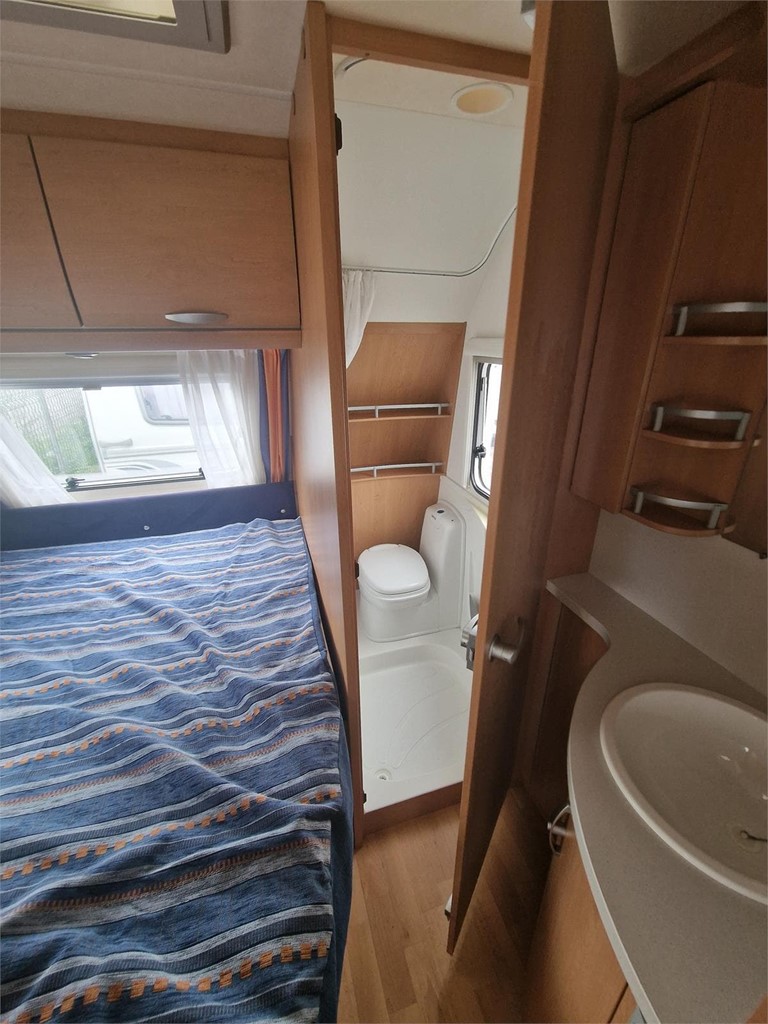 Foto 6 Caravana KNAUS SUDWIND CON MOVER