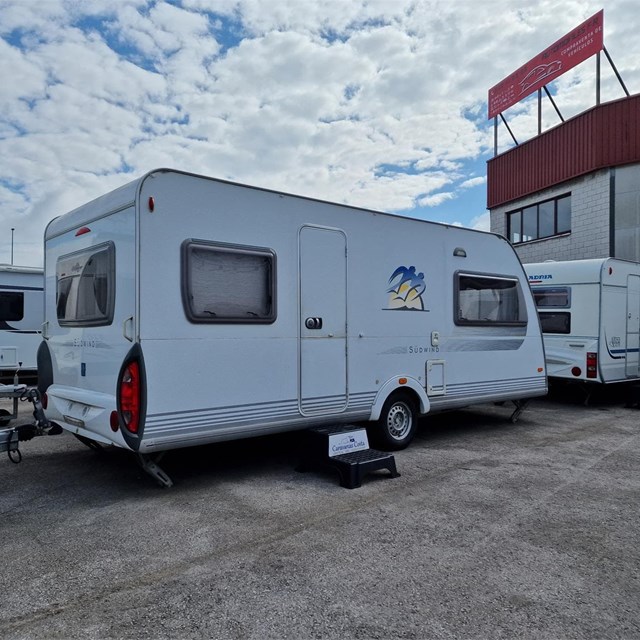 CARAVANA KNAUS SUDWIND TRES AMBIENTES - DOBLE COMEDOR [vendida]