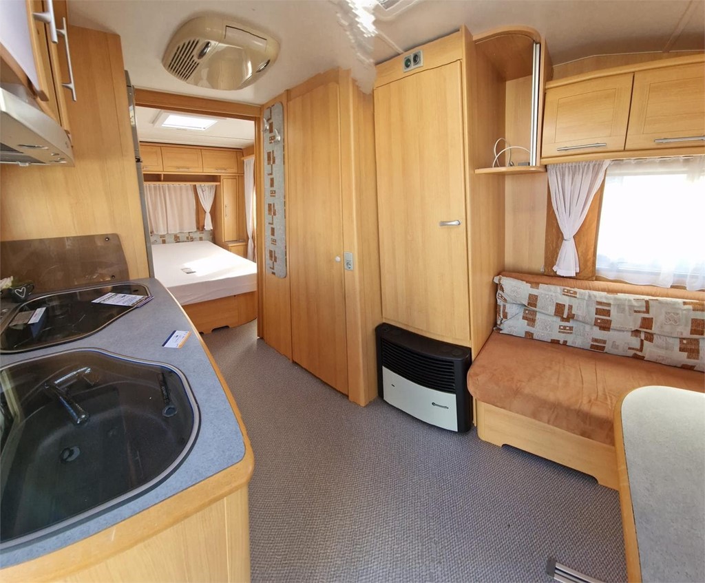 Foto 8 CARAVANA TEC - CAMA ISLA CON AIRE ACONDICIONADO 