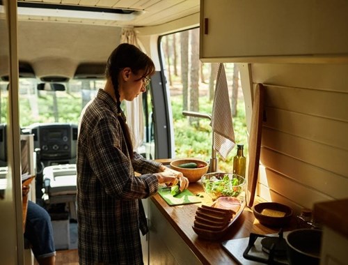 Cocinar en autocaravanas: recetas y consejos para cocinas compactas