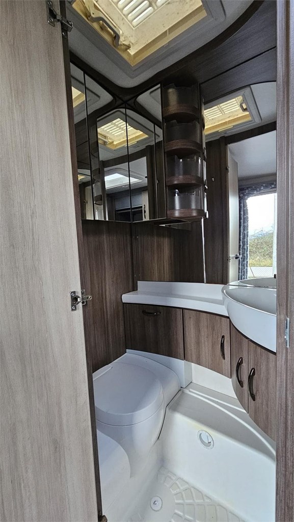 Foto 8 HOBBY 490 KMF - AÑO 2016