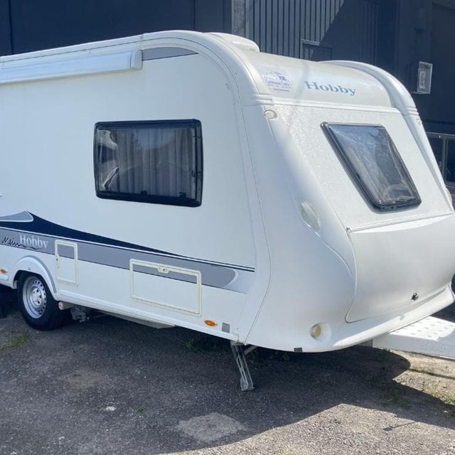 HOBBY 540UL DE LUXE/ 2 AMBIENTES [VENDIDA]