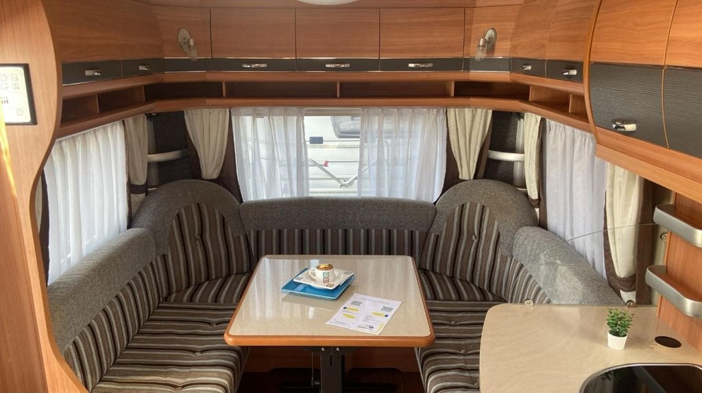 Foto 5 HOBBY 540UL DE LUXE/ 2 AMBIENTES [VENDIDA]