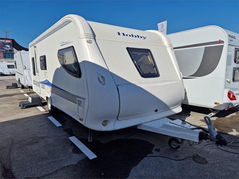 HOBBY 7 PLAZAS CON MOVER Y AIRE ACONDICIONADO [VENDIDA]