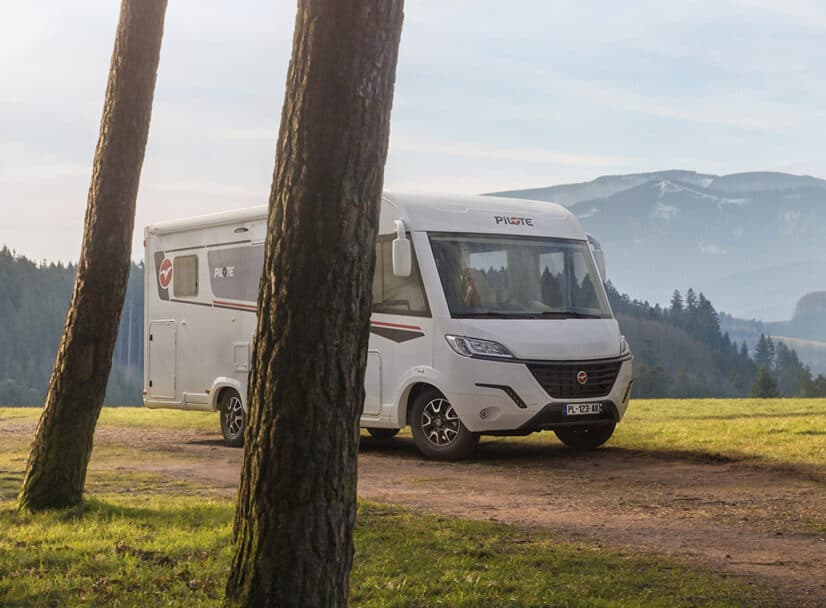  Autocaravana Perfilada Estrecha