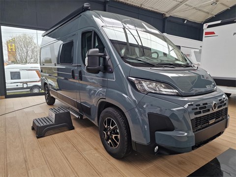 KNAUS BOXLIFE 600 MQ  LANZAROTE GREY EDITION PLATINUM