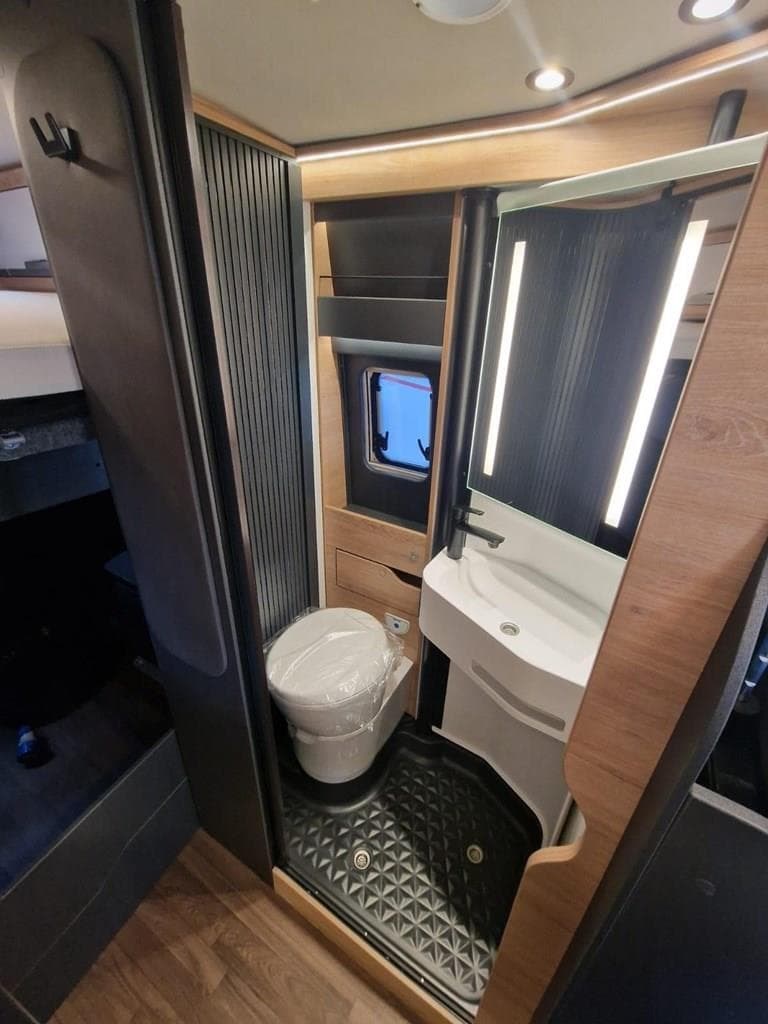 Foto 6 KNAUS BOXLIFE 600MQ PLATINUM EDITION