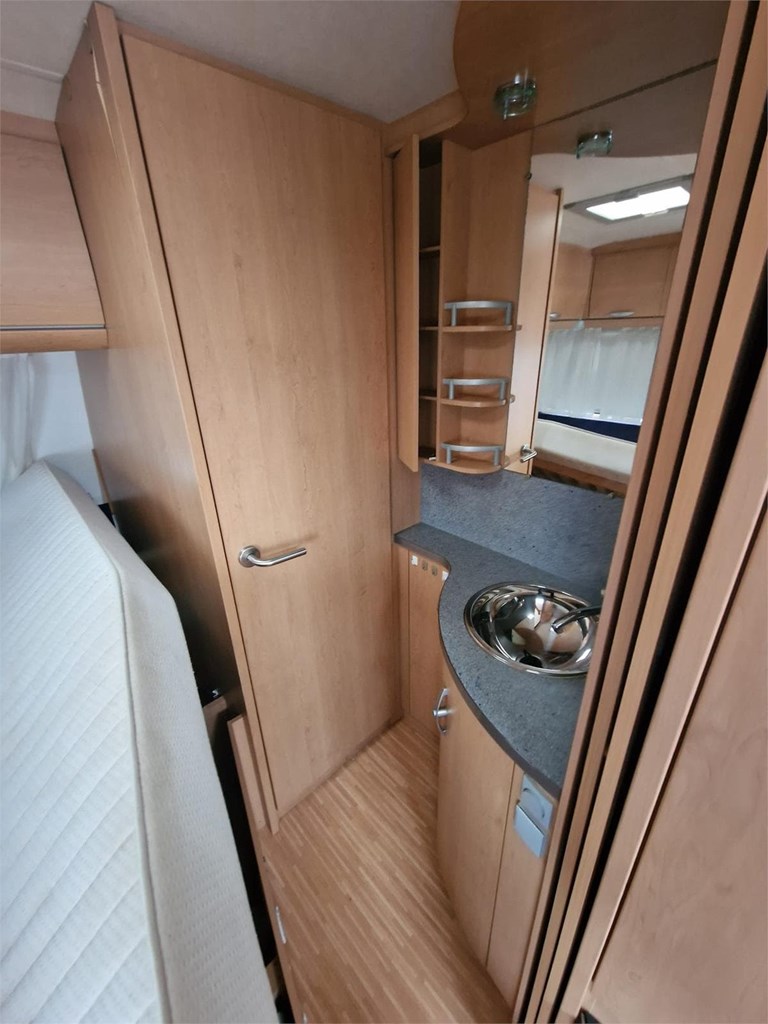 Foto 10 KNAUS CON AIRE ACONDICIONADO [VENDIDA]