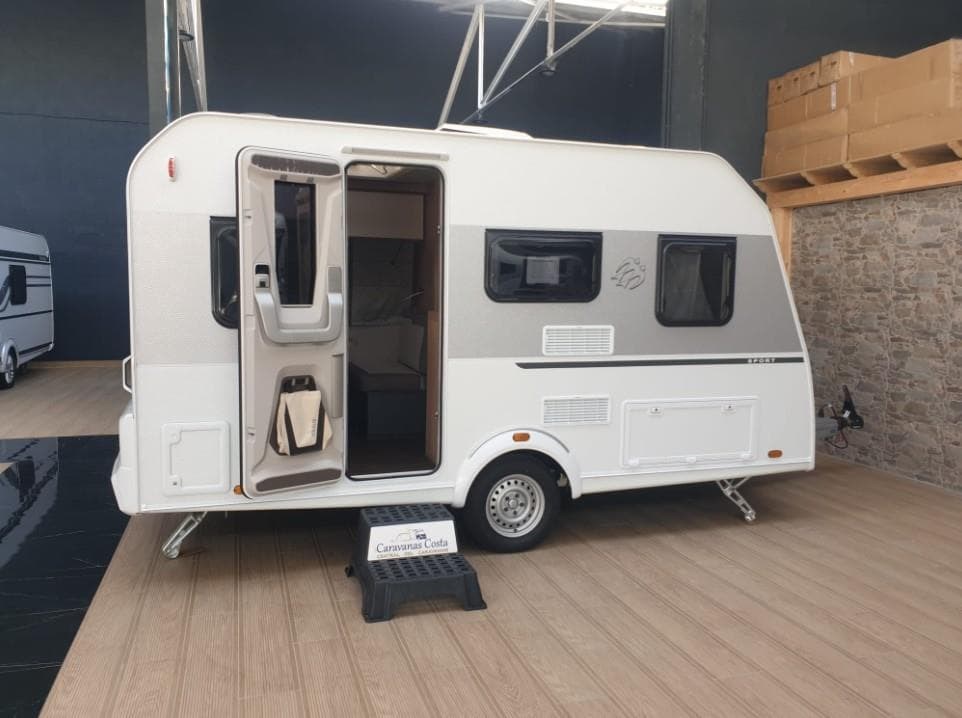 Foto 1 KNAUS SPORT 400QD