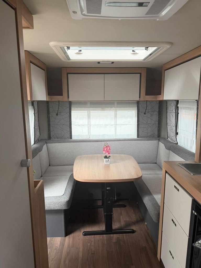 Foto 2 KNAUS SPORT 450 FU