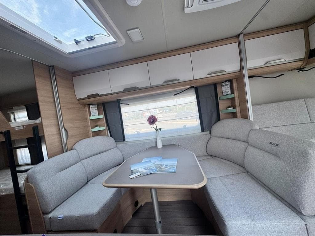 Foto 28 KNAUS SUDWIND 580 QS BLACK SELECTION EN LUGO