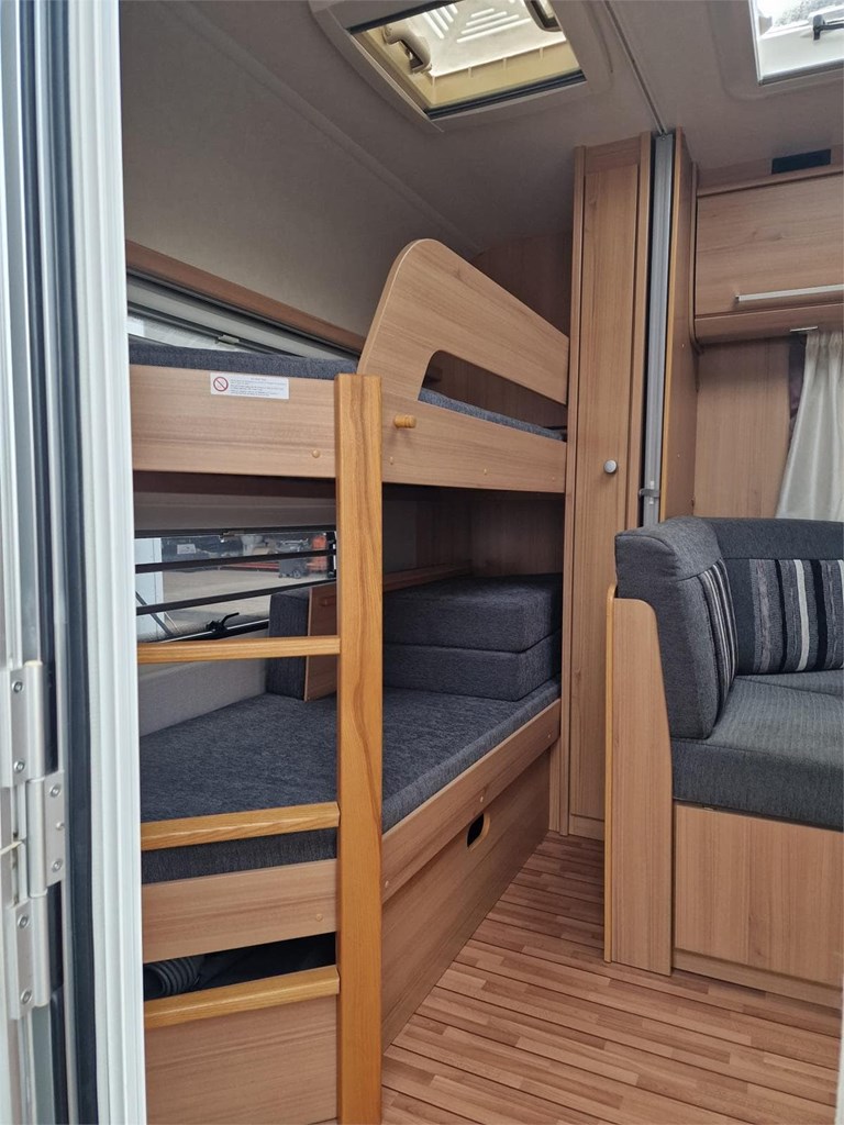 Foto 6 KNAUS SÜDWIND CON AIRE ACONDICIONADO Y MOVER - 3 AMBIENTES [VENDIDA]