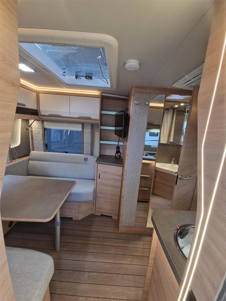 Foto 10 Knaus sudwind 