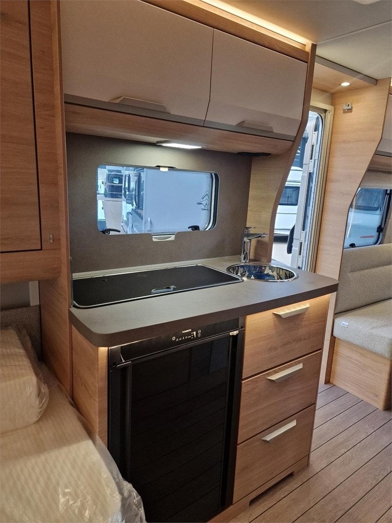 Foto 6 Knaus sudwind 