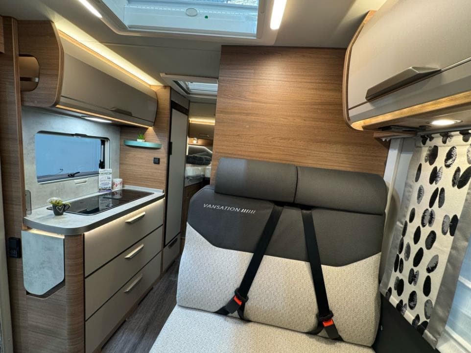 Foto 4 KNAUS VAN TI 650 MEG VANSATION CAMBIO AUTOMATICO 8V