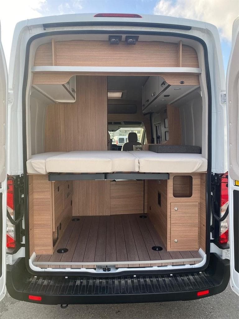 Foto 9 NOVEDAD CAMPER KM 0   WEINSBERG CARABUS 600 MQ FORD EN LUGO