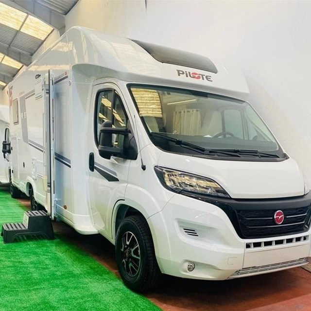 ¡NOVEDAD! KM 0 PILOTE P746 EXCLUSIVE EDITION CAMAS GEMELAS EN LUGO