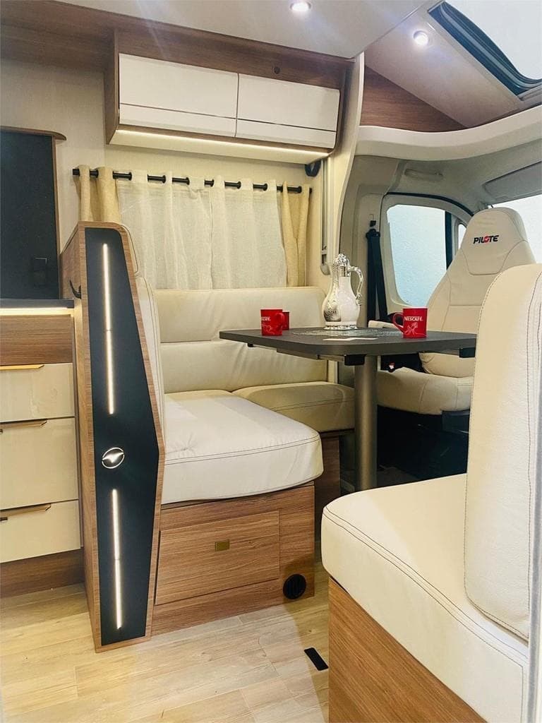 Foto 3 ¡NOVEDAD! KM 0 PILOTE P746 EXCLUSIVE EDITION CAMAS GEMELAS EN LUGO