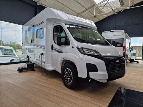 NUEVA AUTOCARAVANA PILOTE EVIDENCE P690D - FINANCIACION - ENTREGA INMEDIATA!!