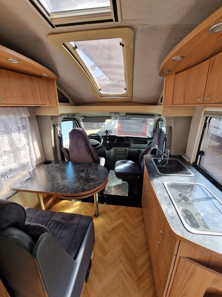 Foto 2 OCASION BÜRSTNER T 675