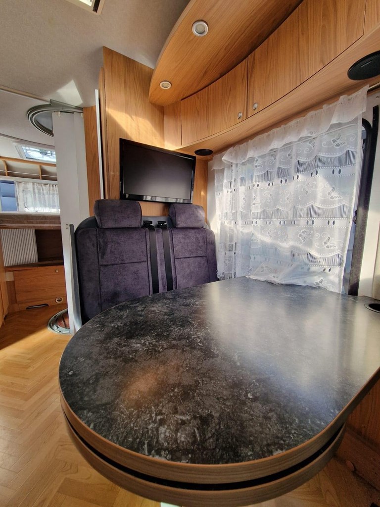 Foto 3 OCASION BÜRSTNER T 675