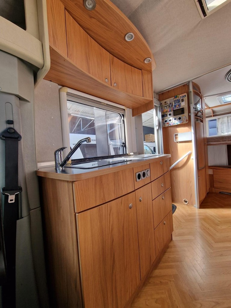 Foto 4 OCASION BÜRSTNER T 675