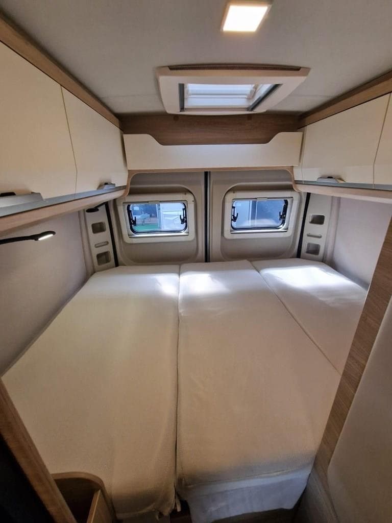 Foto 5 OCASIÓN - KNAUS CON TECHO ELEVABLE