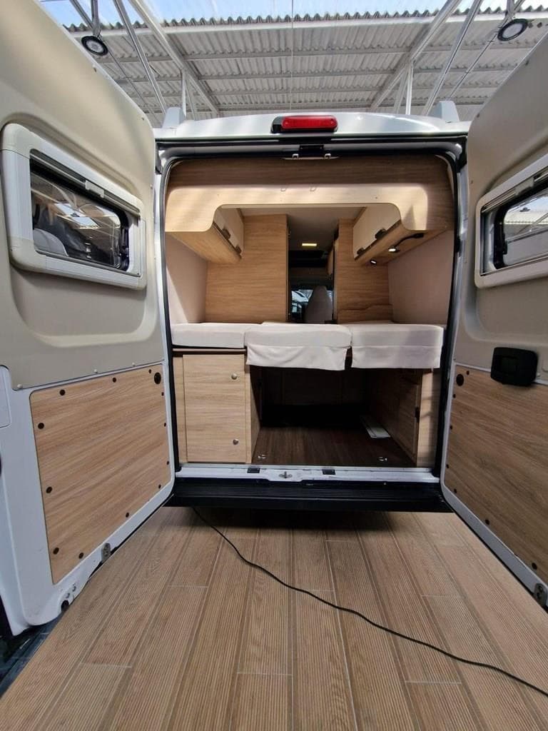 Foto 9 OCASIÓN - KNAUS CON TECHO ELEVABLE