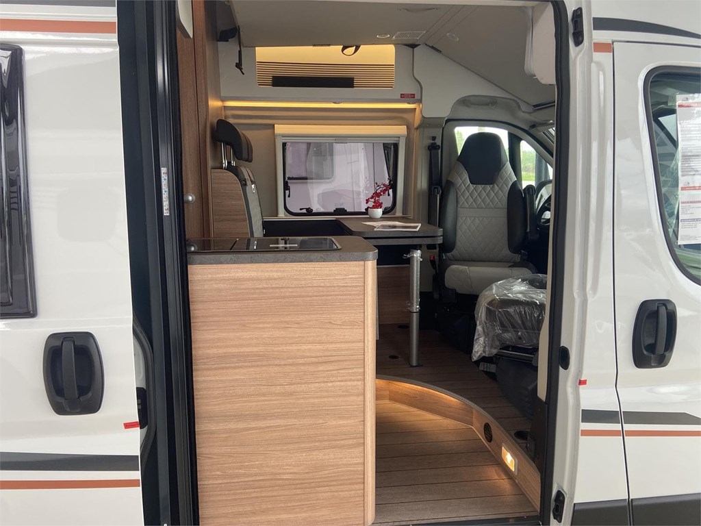 Foto 4 OCASIÓN - WEINSBERG CARABUS 600DQ FIRE EDITION