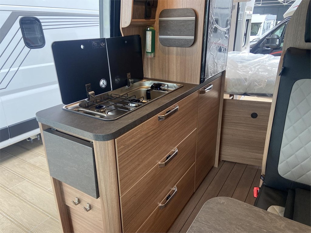 Foto 7 OCASIÓN - WEINSBERG CARABUS 600DQ FIRE EDITION
