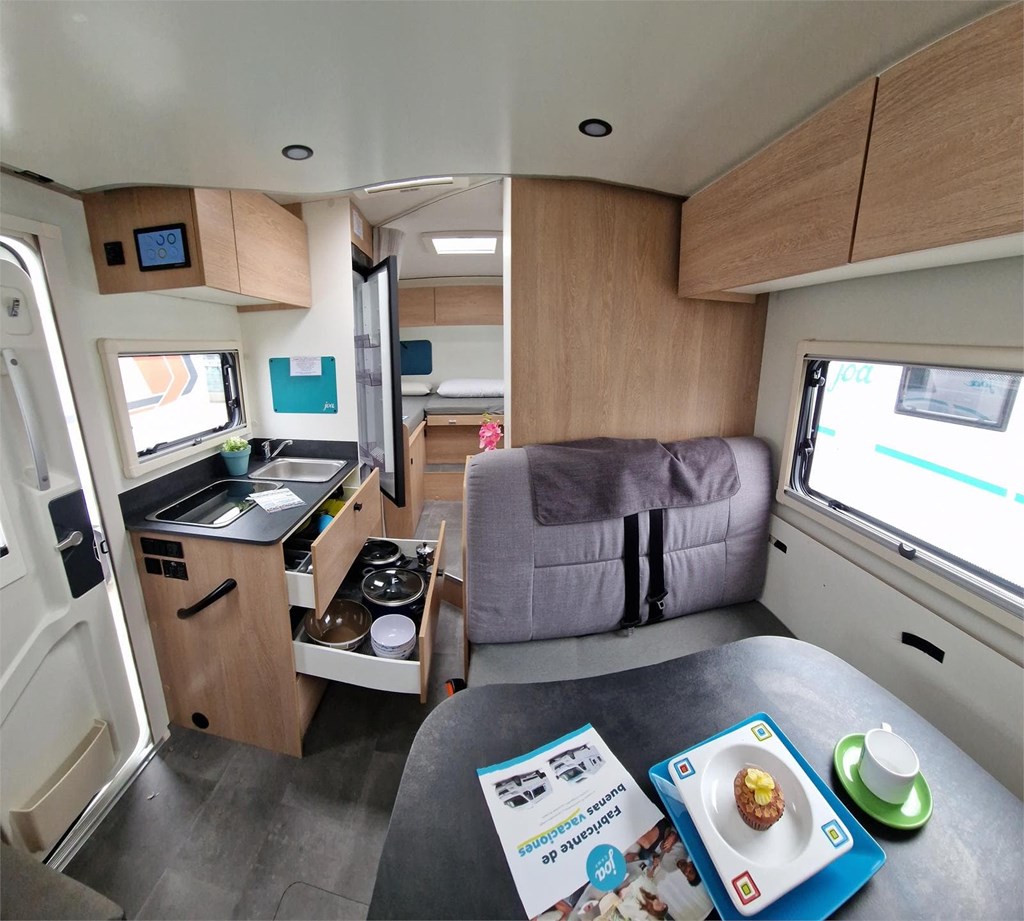 Foto 3 OFERTA AUTOCARAVANA SEMINUEVA JOA CAMP 70T by PILOTE [VENDIDA]