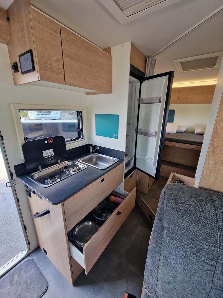 Foto 4 OFERTA AUTOCARAVANA SEMINUEVA JOA CAMP 70T by PILOTE [VENDIDA]