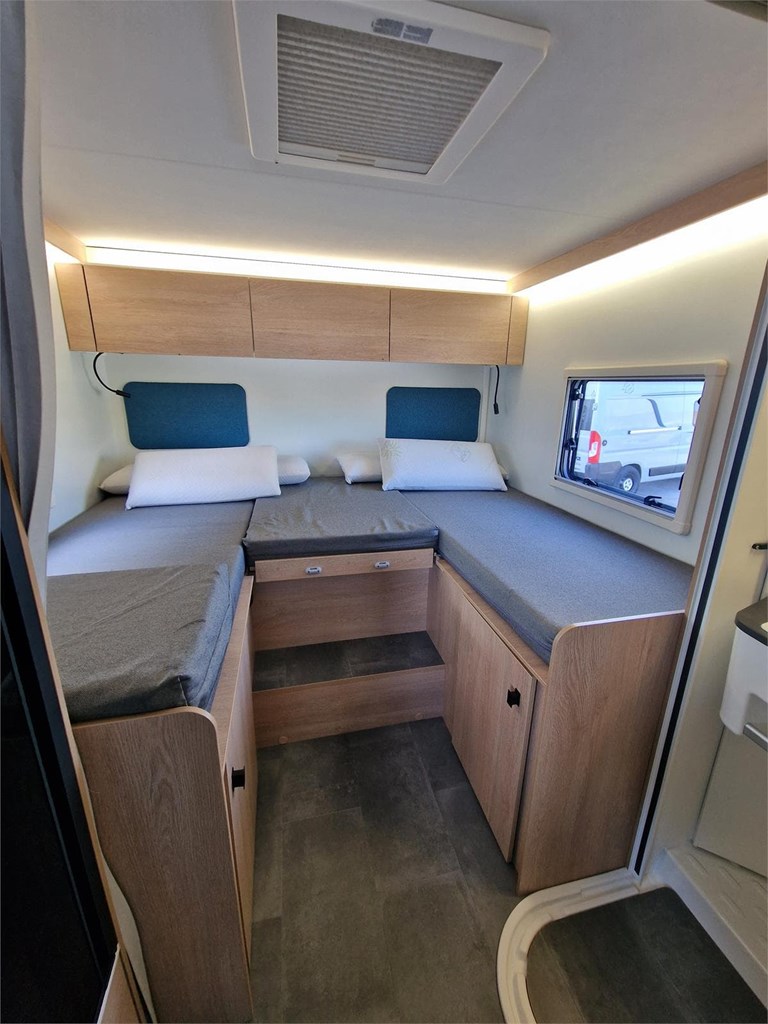 Foto 5 OFERTA AUTOCARAVANA SEMINUEVA JOA CAMP 70T by PILOTE [VENDIDA]