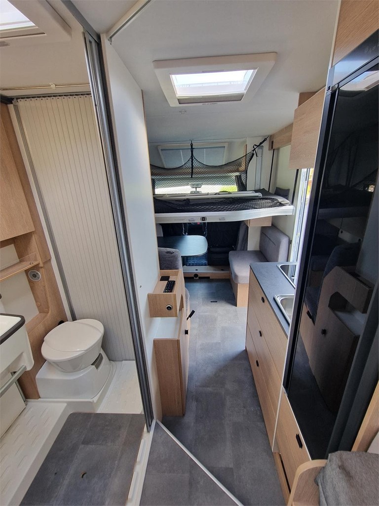 Foto 7 OFERTA AUTOCARAVANA SEMINUEVA JOA CAMP 70T by PILOTE [VENDIDA]