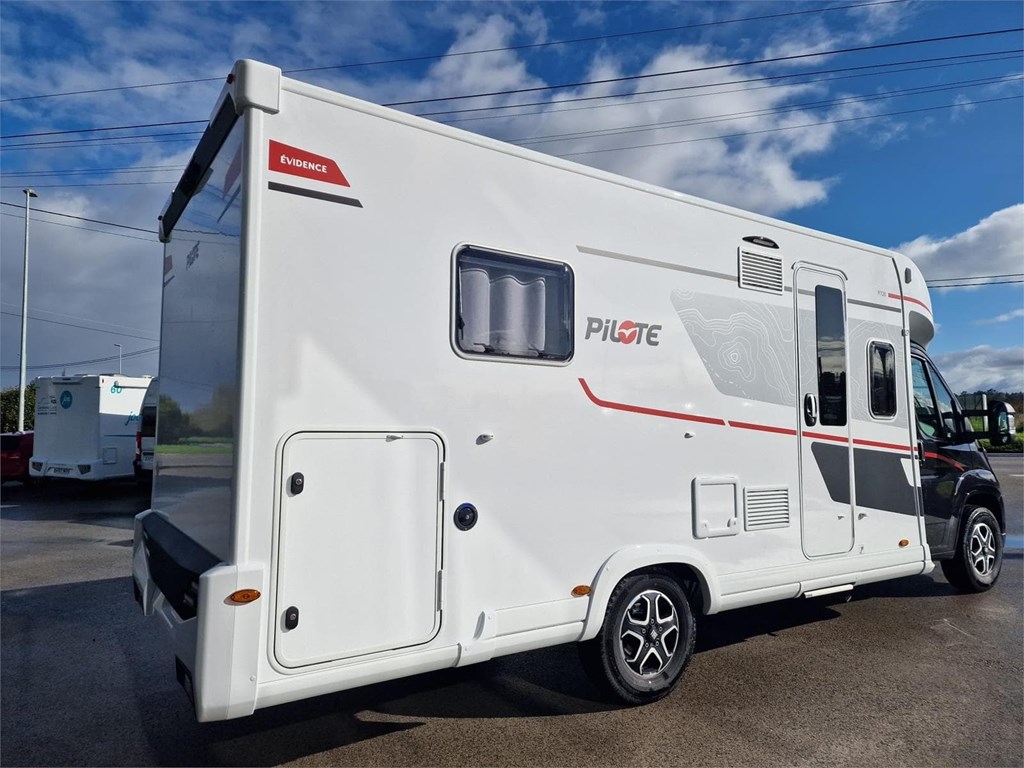 Foto 2 PILOTE P720FC EVIDENCE