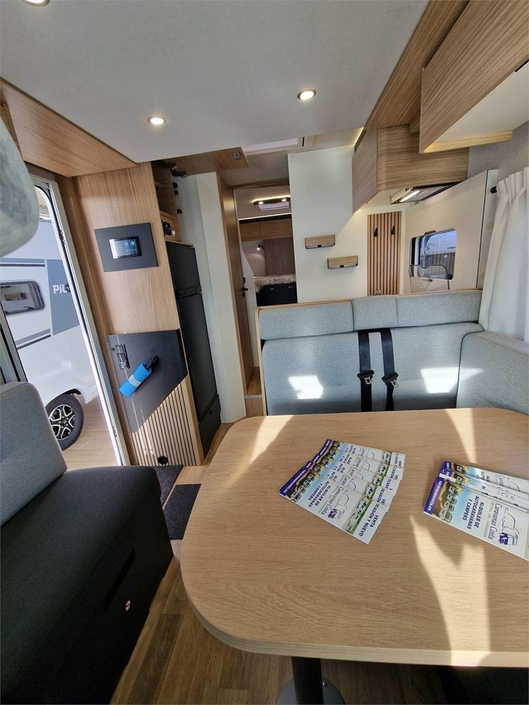 Foto 8 PILOTE P740 GJ EVIDENCE - FINANCIACION