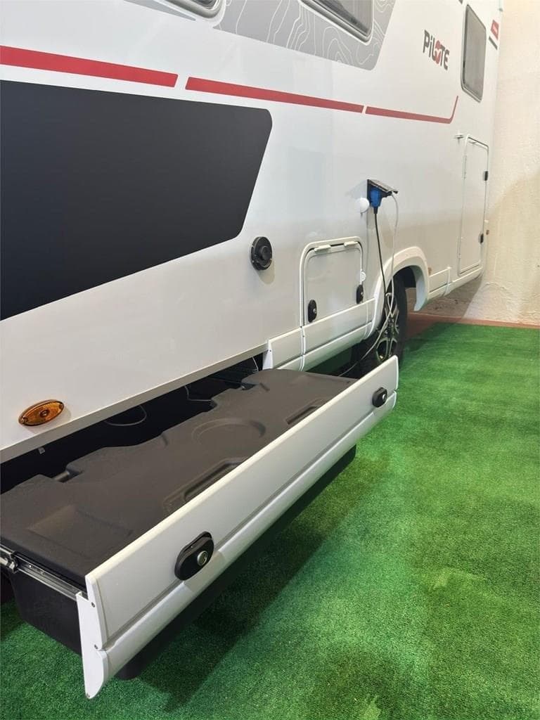 Foto 11 PILOTE P740FGJ EVIDENCE EN LUGO